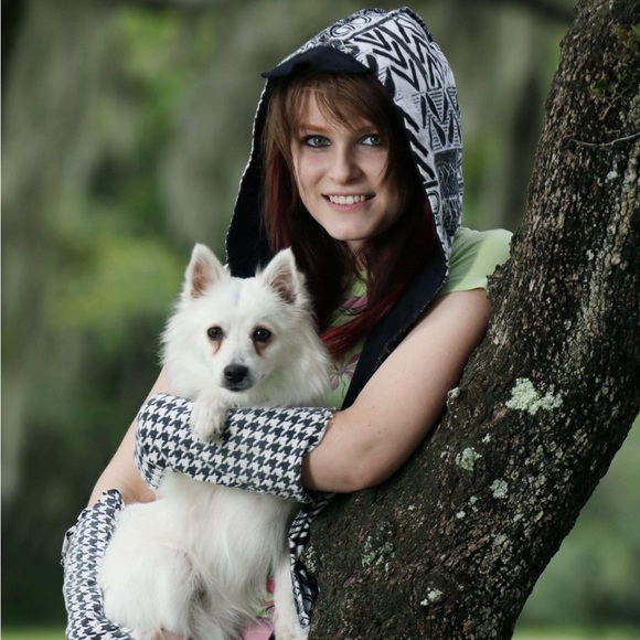 Meet your Posher, Harper - Picture 5 of 5